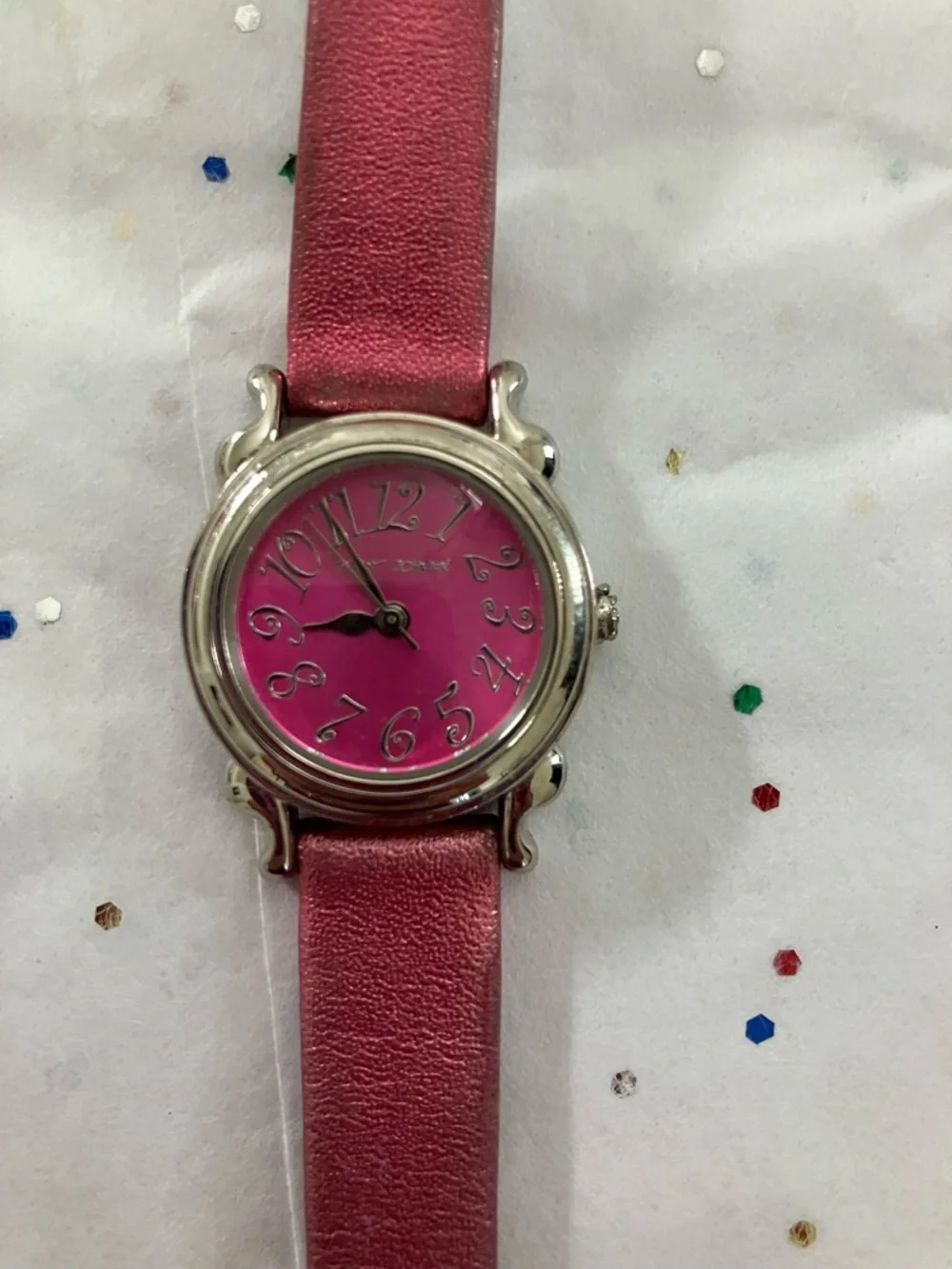 Set of 2 Betsey Johnson vintage watches - Picture 2 of 13
